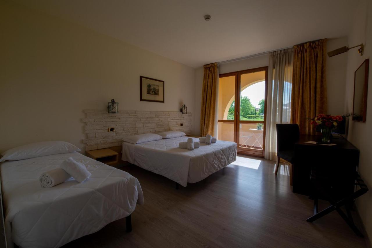 Hotel Carignano Lucca Esterno foto