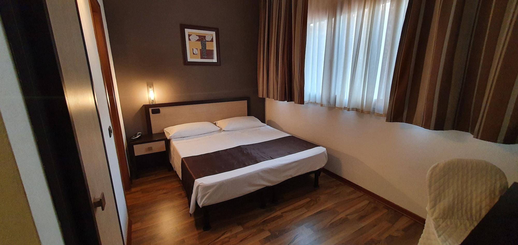 Hotel Carignano Lucca Esterno foto
