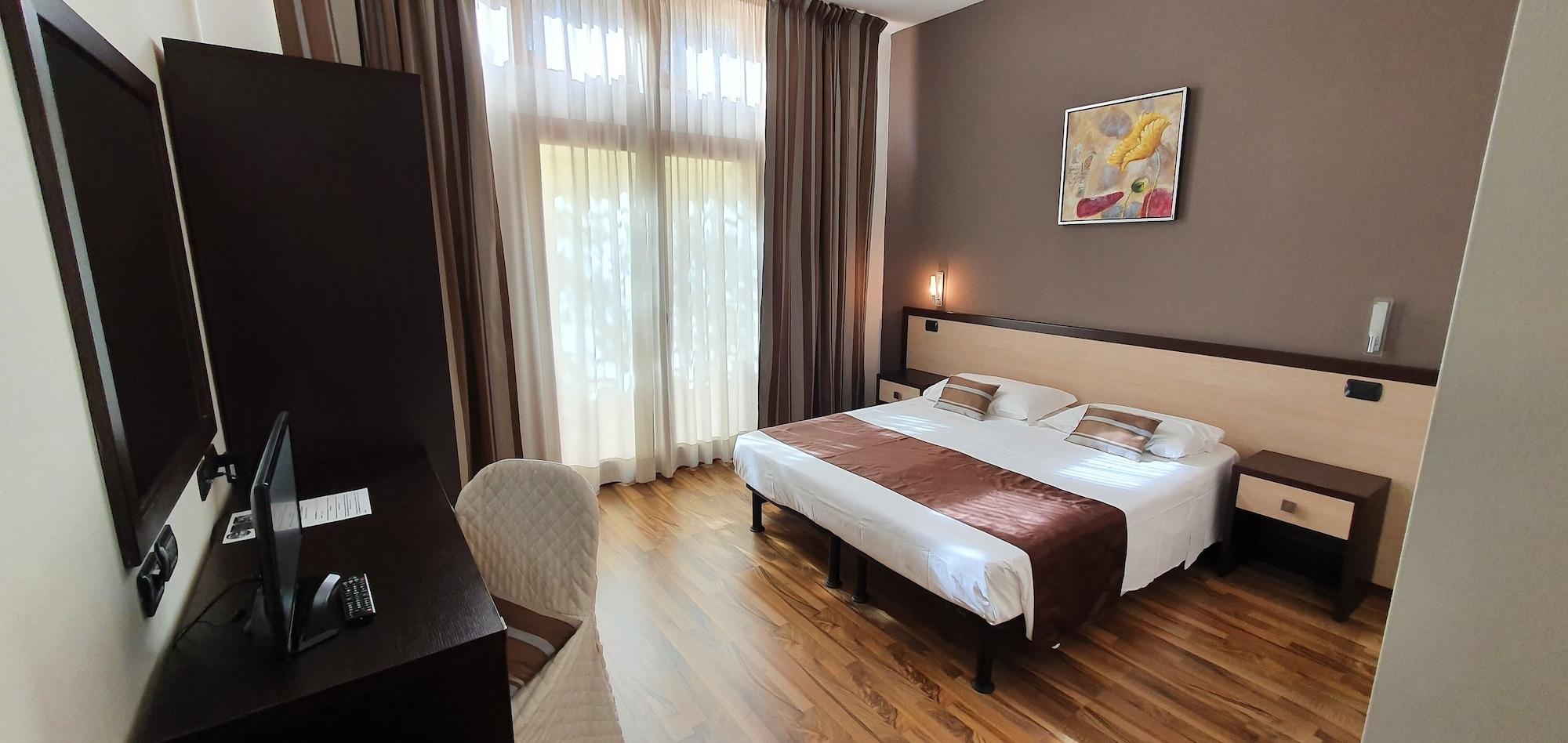 Hotel Carignano Lucca Esterno foto