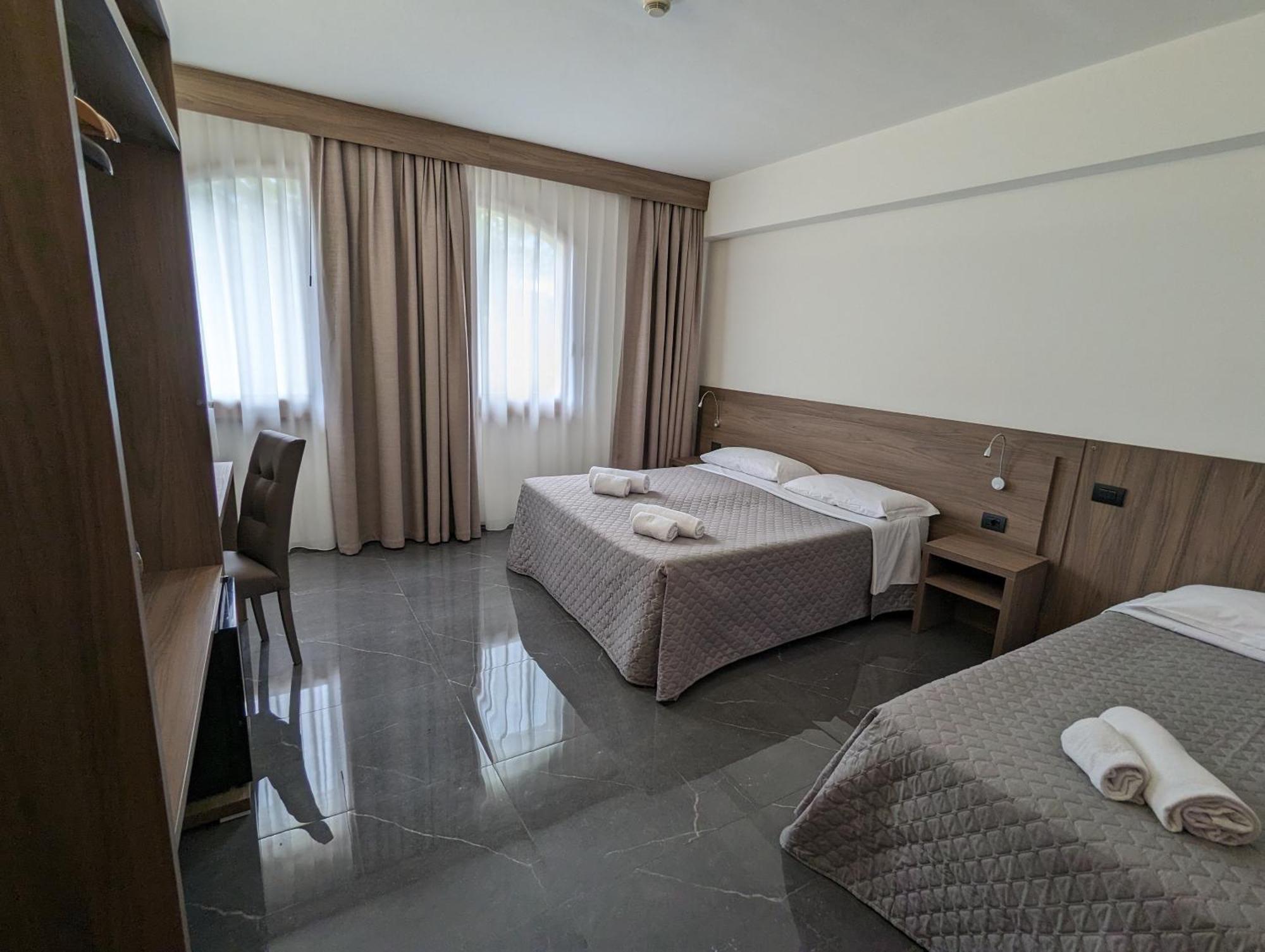 Hotel Carignano Lucca Esterno foto