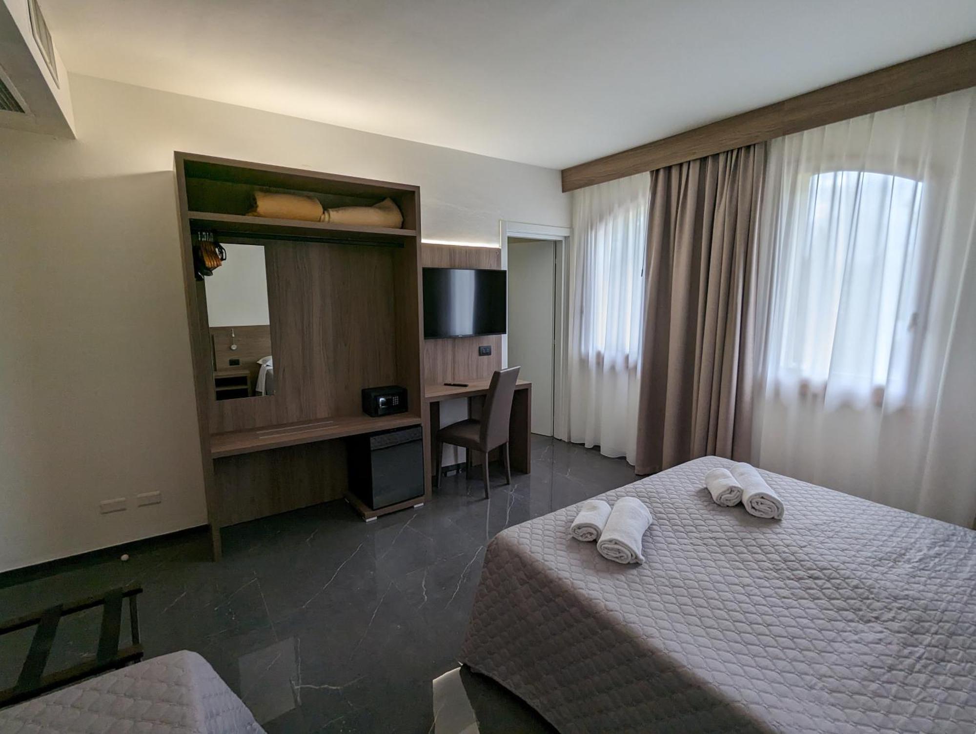 Hotel Carignano Lucca Esterno foto